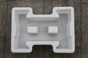 預制護坡模具該怎么養(yǎng)護？